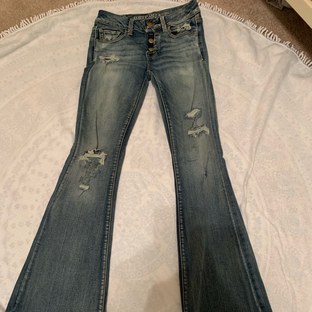 Flared American Eagle jeans